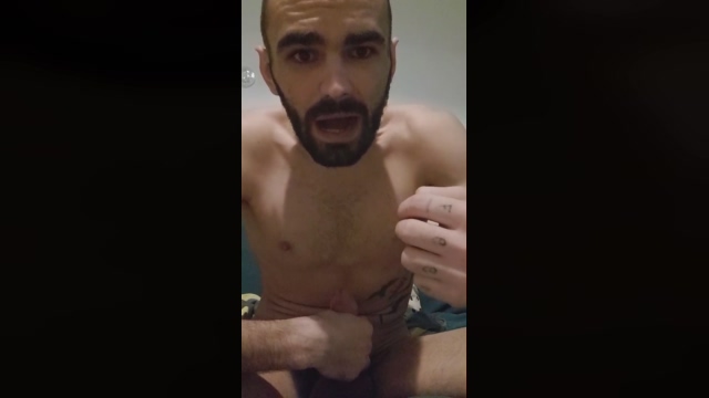 gianakissexy4  03-01-2022